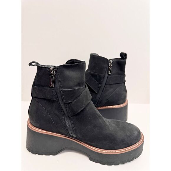 Blondo Boots Size 9.5 Black Leather Waterproof Block Heel Buckle Detail NEW - Picture 7 of 10
